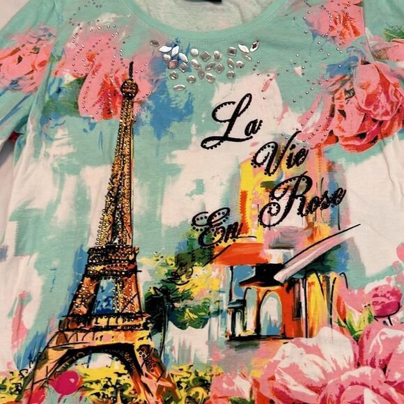 Onque casuals sz small 3/4 sleeve floral print Eiffel Tower embellished top EUC - Picture 4 of 13